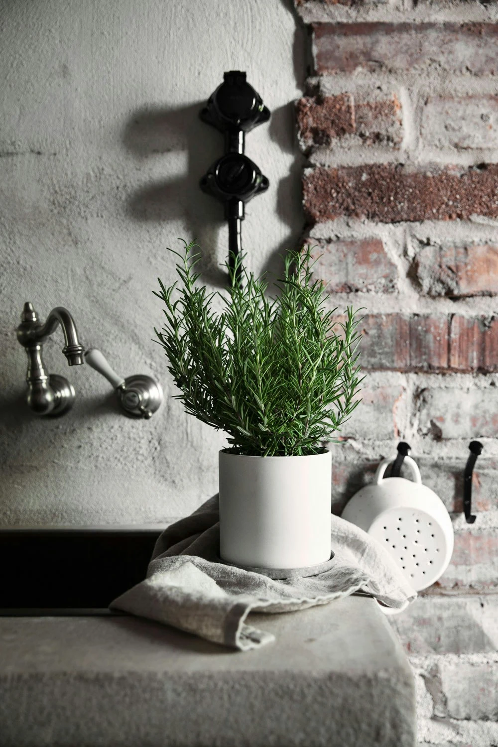 Ernst Kitchen Towel Linen 47x70 Cm, Dark Grey - Image 4