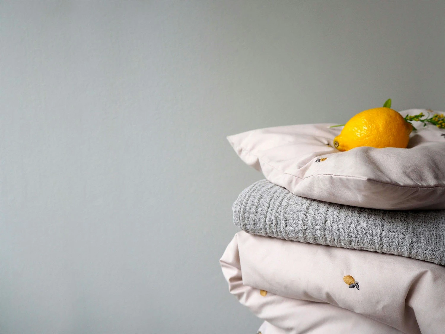 Lemon Bedset 70x80 + 28x35 Cm, Light Grey - Image 4