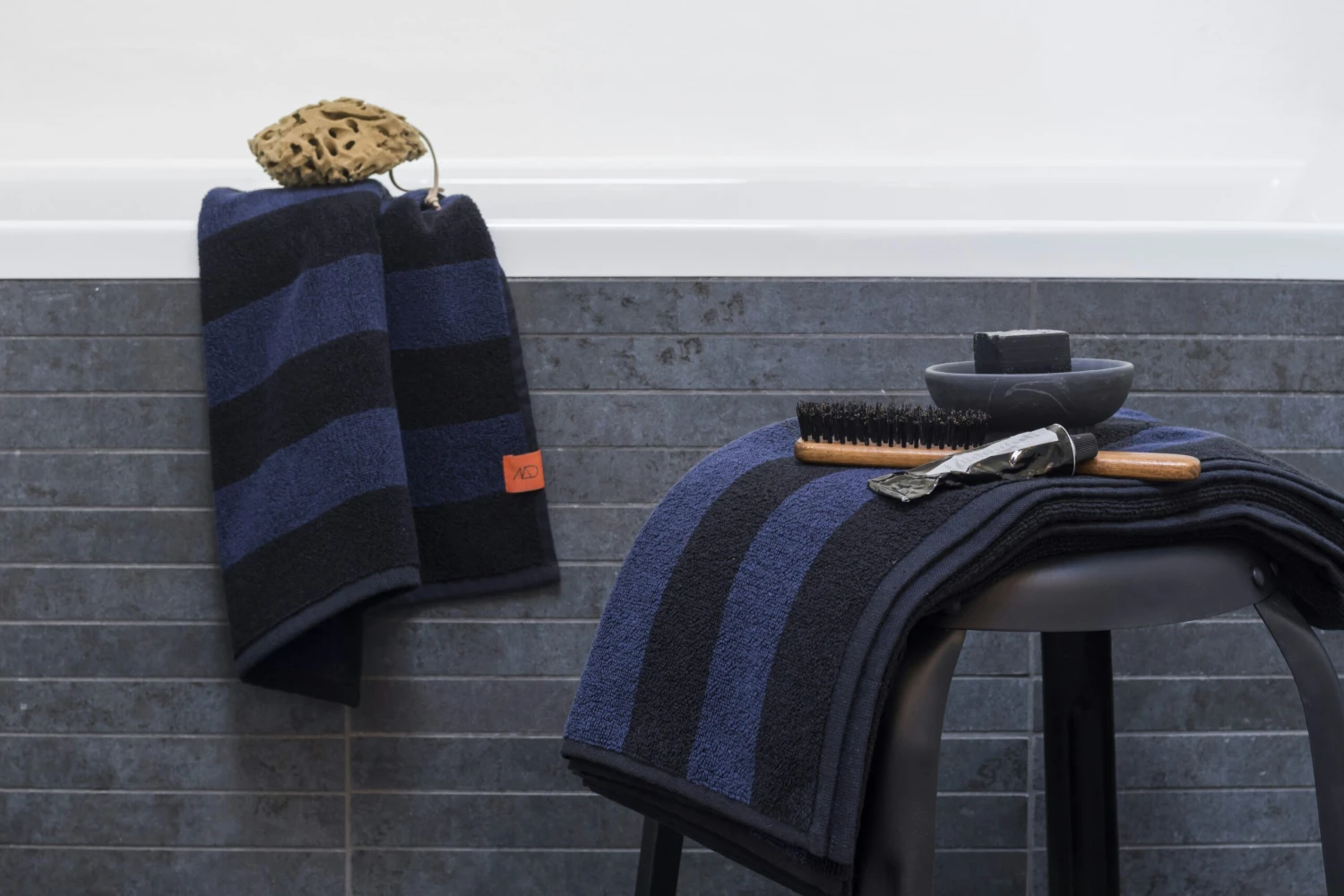 Mette Ditmer Aros Handdoek Midnight Blue, 50x90 Cm - Image 4