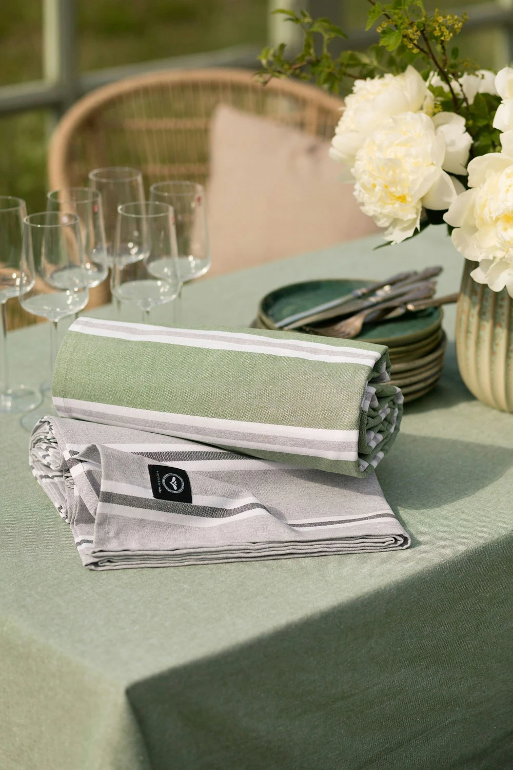 Svea Tafelkleed Behandeld 90x90 Cm, Grijs / Wit / Donkergrijs - Image 3